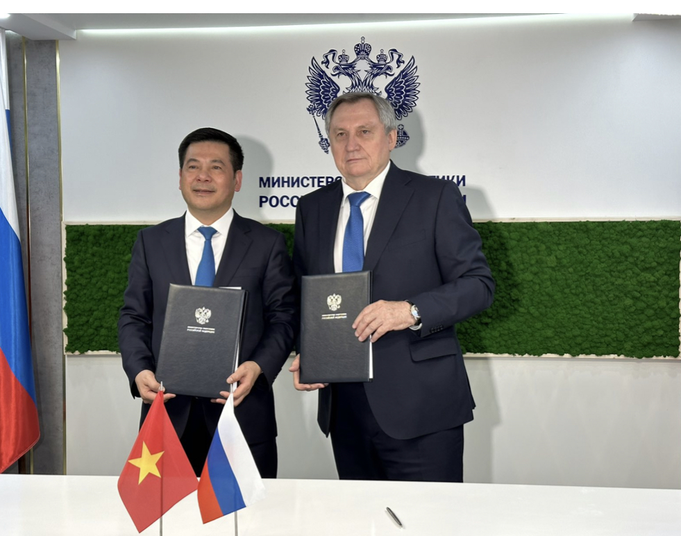 Bộ trưởng Bộ Công Thương dự Diễn đàn quốc tế lần thứ VI “Tuần lễ Năng lượng Nga”