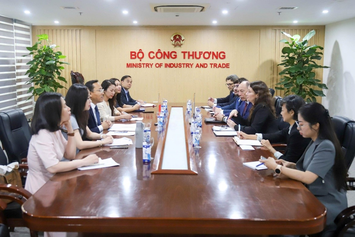 Tăng cường quan hệ kinh tế Việt Nam – Uruguay, thúc đẩy khởi động đàm phán FTA Việt Nam – MERCOSUR