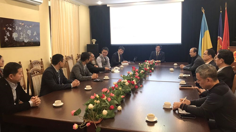 Tìm hướng kinh doanh mới cho cộng đồng người Việt Nam tại Ukraine
