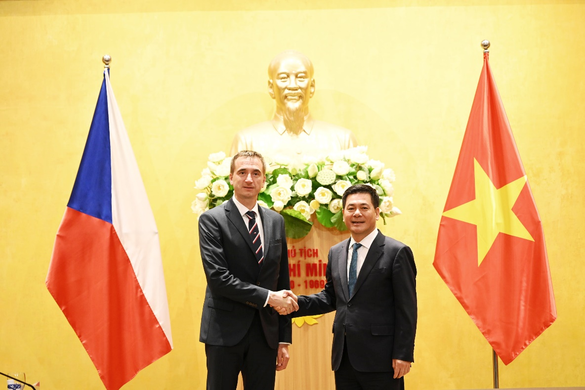 Việt Nam – Cộng hòa Séc củng cố hợp tác và mở rộng các lĩnh vực ưu tiên trong công thương